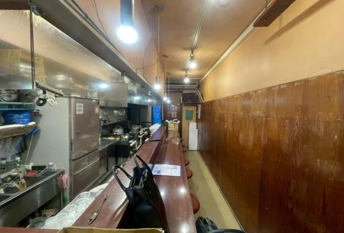 【杉並区】【独立1号向け】新高円寺5分 青梅街道沿い／即営業可 7.5坪・賃料22万のラーメン居抜き（坪3万未満）